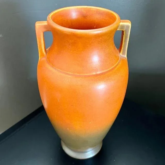 1920s Roseville Rosecraft, Ombre Burnt Orange and Burnt Umber, Art Pottery Vase - 5