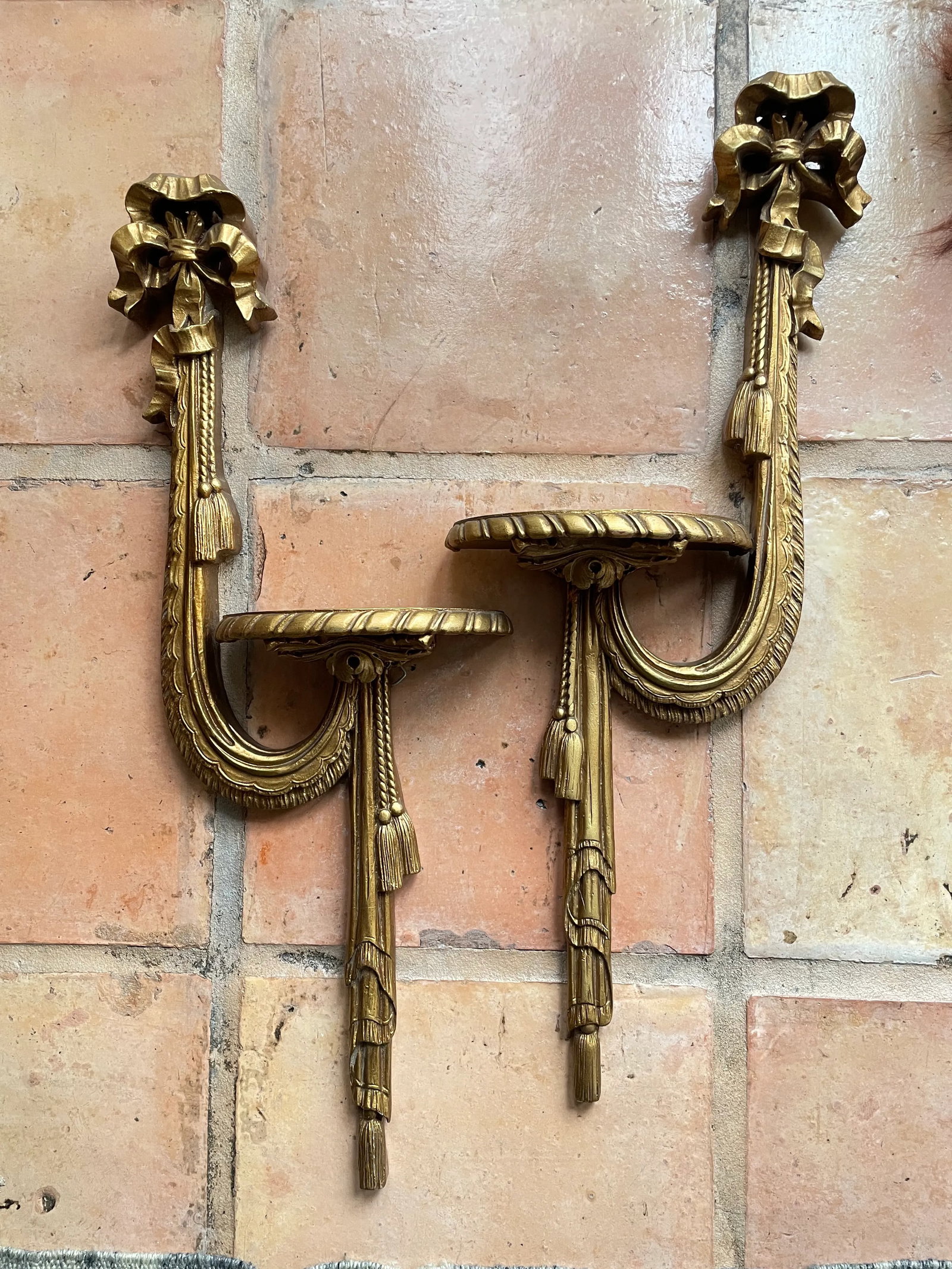 Pair of Vintage French Style Giltwood Display Shelf - 3