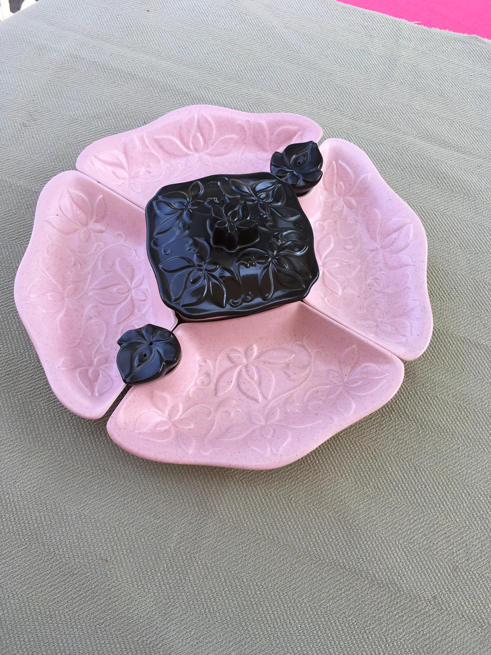 20th Century Art Deco Pink Ceramic Serving Set - 5 Pieces - 11