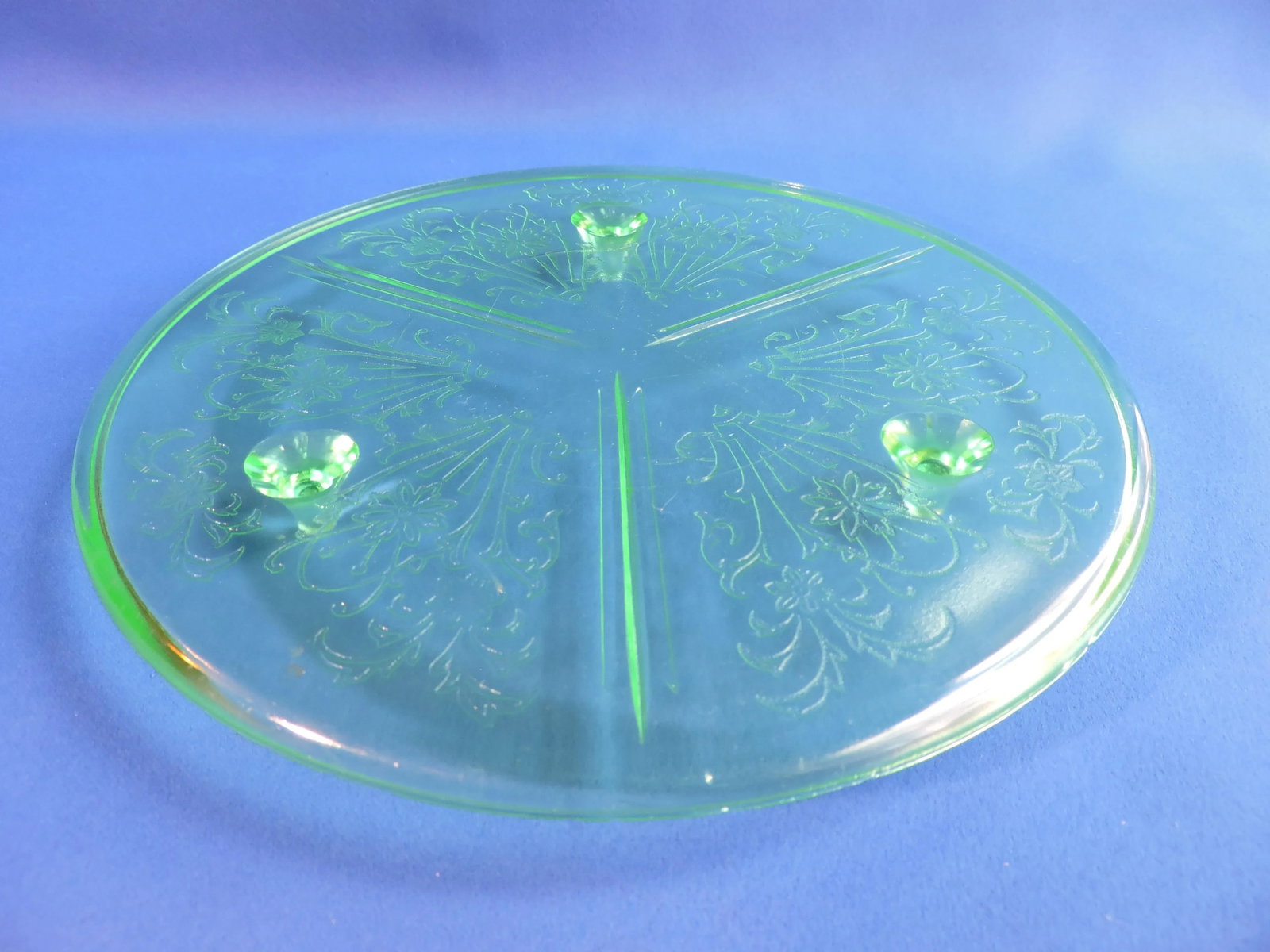 Circa 1932 Us Paneled Aster Cake Stand Depression Vaseline Glass - 4