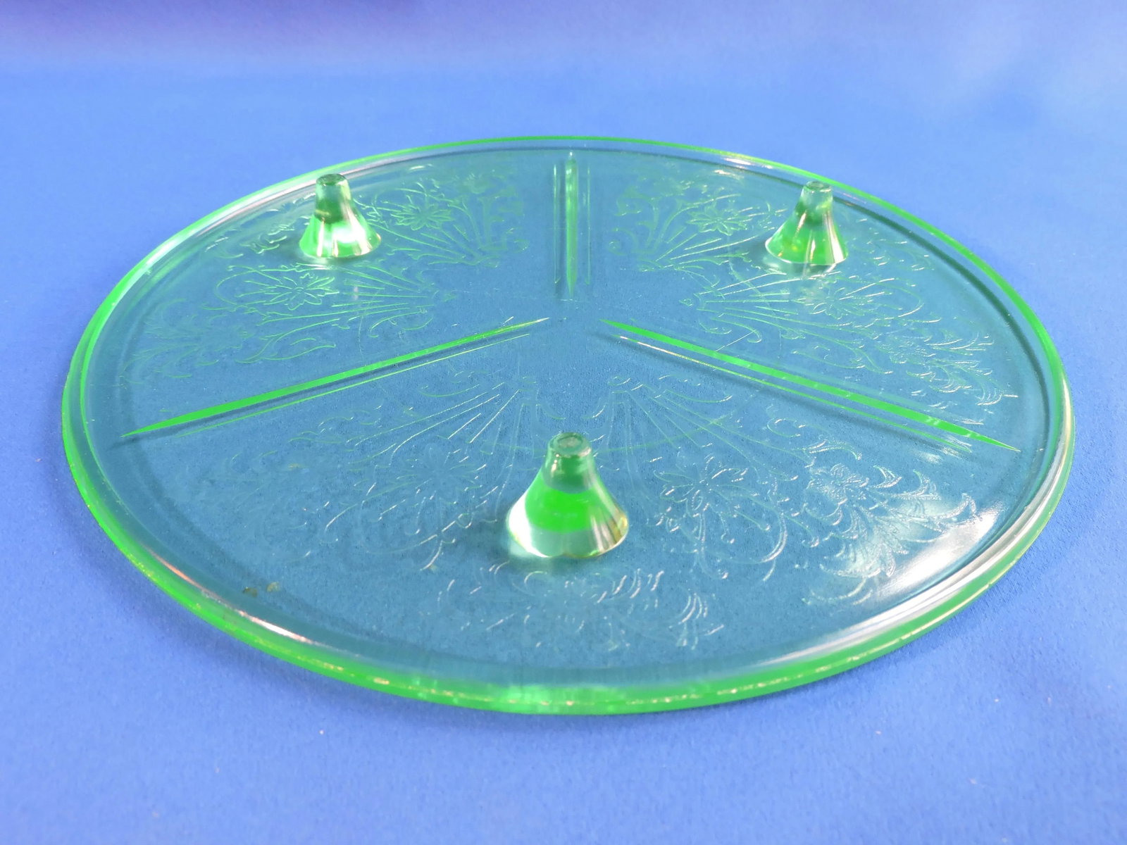 Circa 1932 Us Paneled Aster Cake Stand Depression Vaseline Glass - 6