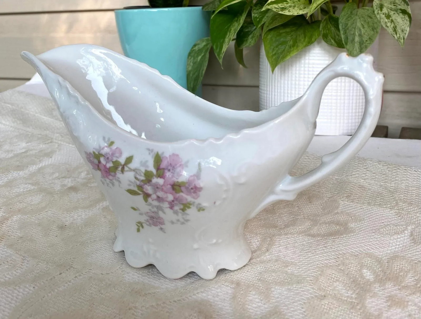 Late 20th Century Vintage Habsburg Austria Gravy Boat & Underplate - Purple Flowers, Scalloped - 4