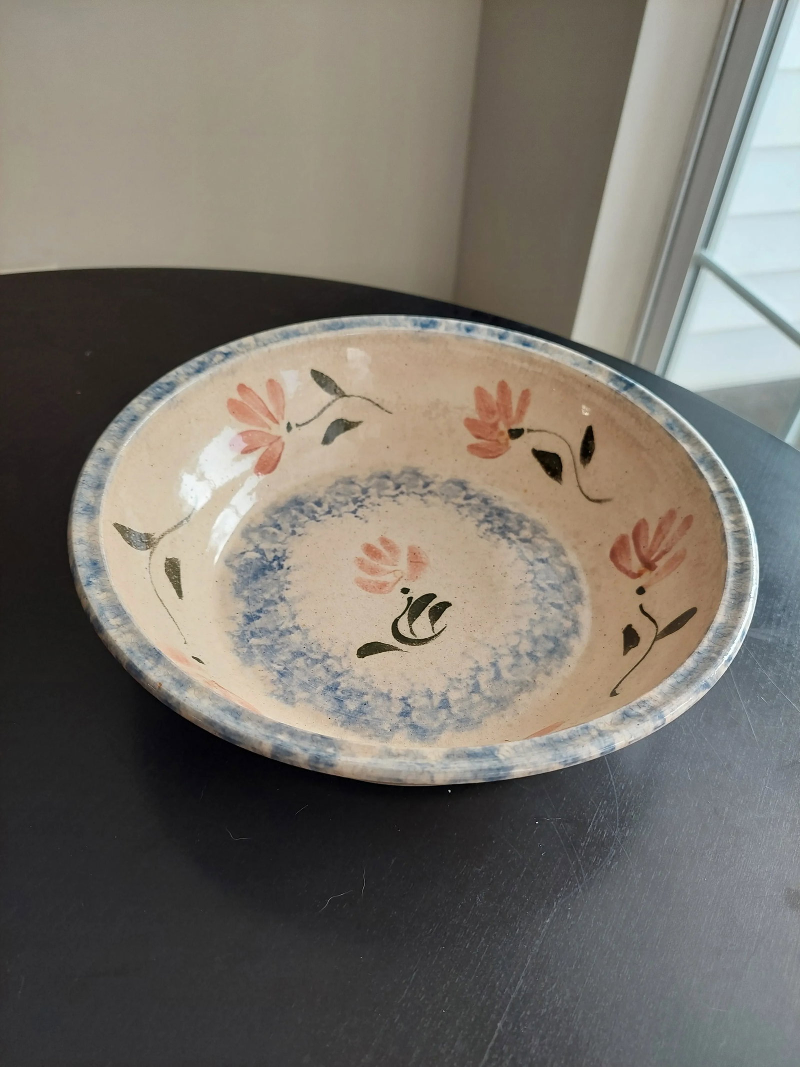 1990s Hand Painted Hand Made Spongeware Bowl With Flowers - 5