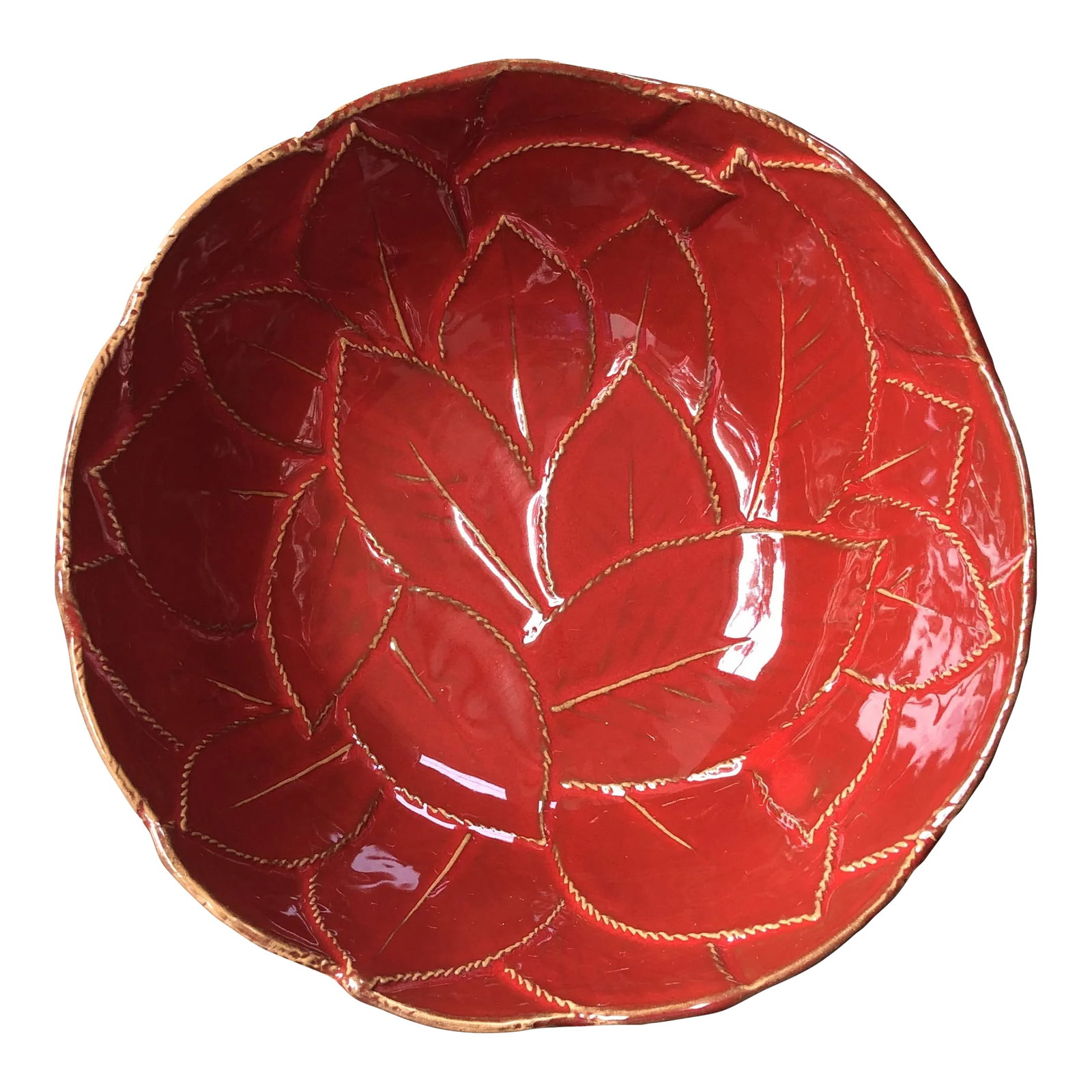 Vintage Vietri Majolica Red Leaves Serving Bowl in the Leonardo Foglio Pattern C. 1980s: This gorgeous, Italian, red bowl of leaves is ready to stop traffic and add some color to your home. Perfect for any table setting, especially in autumn or over the holidays, or for use as a