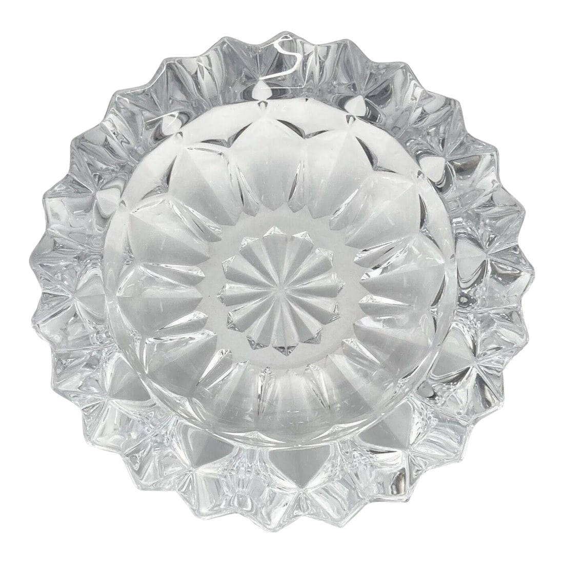 Mid-Century 1960s Heavy Lead Crystal Catchall Bowl Star Ridges Cubism: Mid-century 1960s Heavy Lead Crystal Catchall Bowl 8" Star Ridges Cubism. Excellent condition. No chips, cracks, or fleabites. One small tiny lead particle still embedded in the crystal. Length 8"