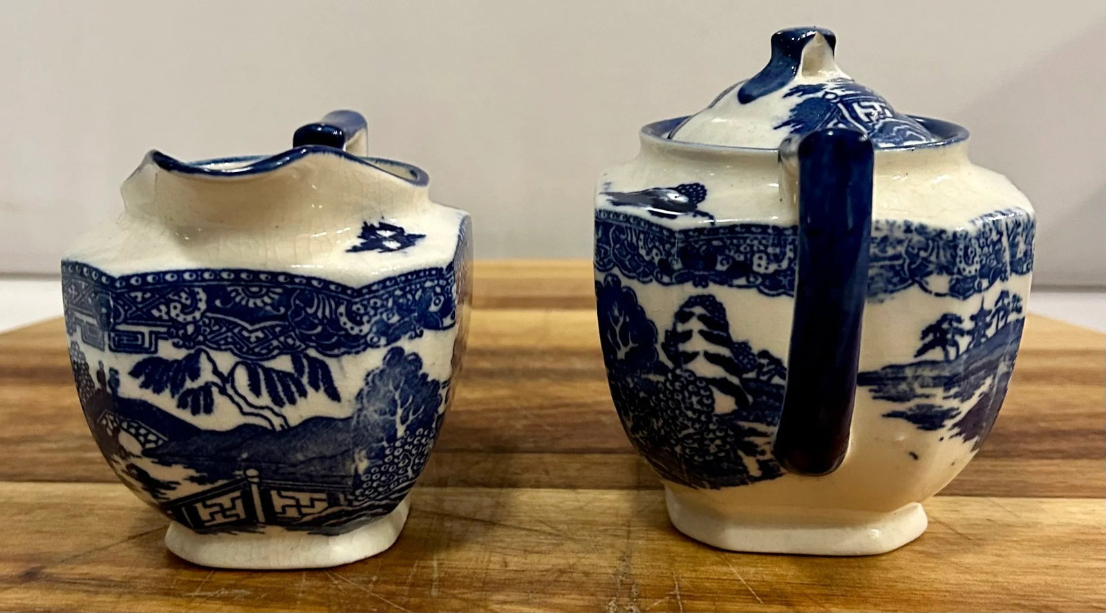 Art Deco Blue Willow Transferware Sugar and Creamer Set, 2 Pieces - 3