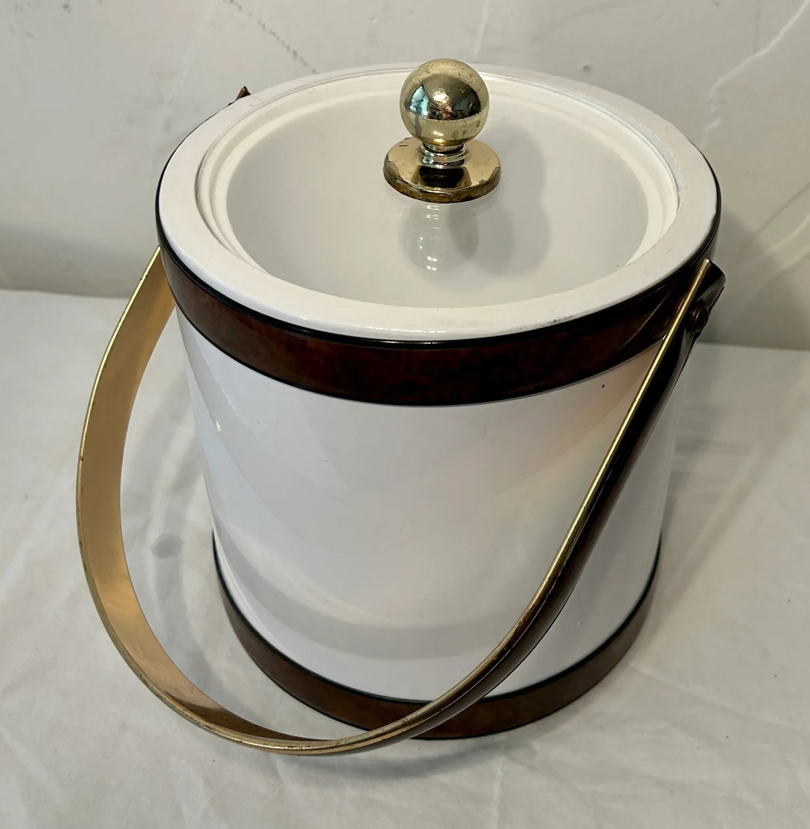 Hollywood Regency Faux Burlwood Morgan & Company Ice Bucket - 4