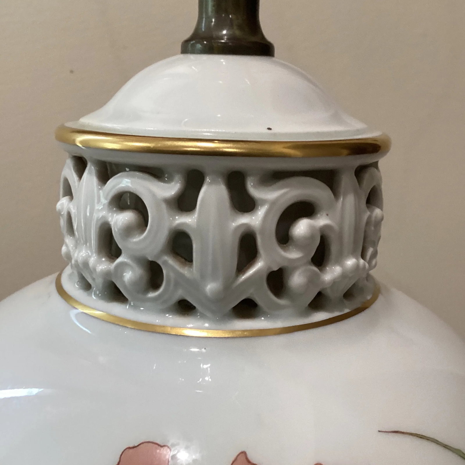 Mid 20th Century Rosenthal Kunstabteilung Selb Germany Handmade Porcelain Table Lamp With Brass Base - 3