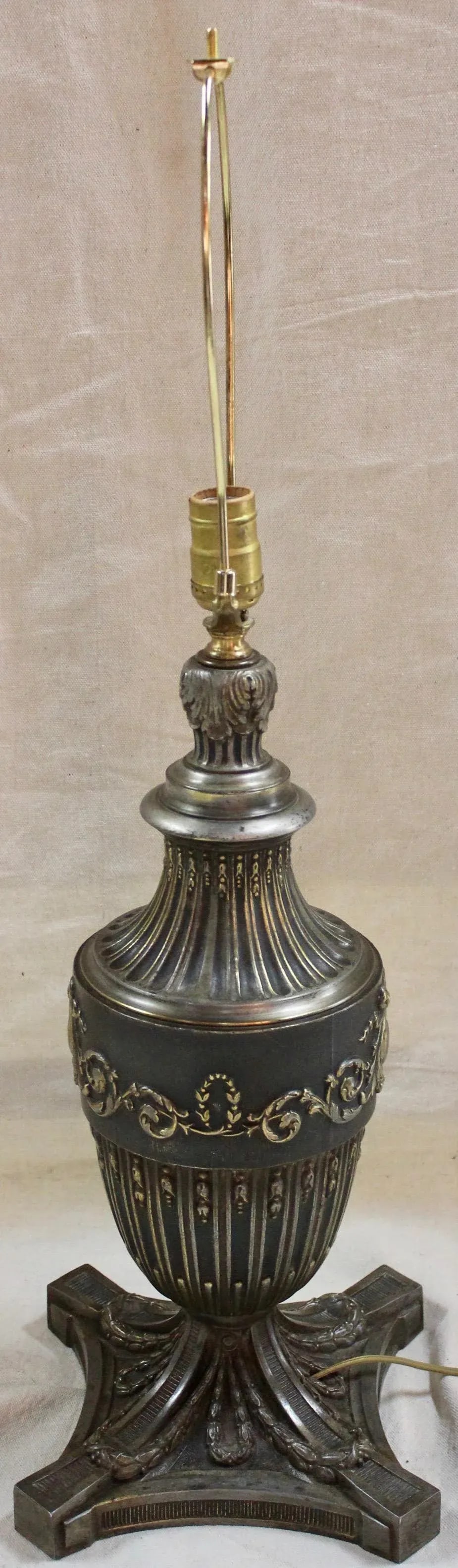 19th Century Neoclassical Spelter "Kerosene" Lamp - 2