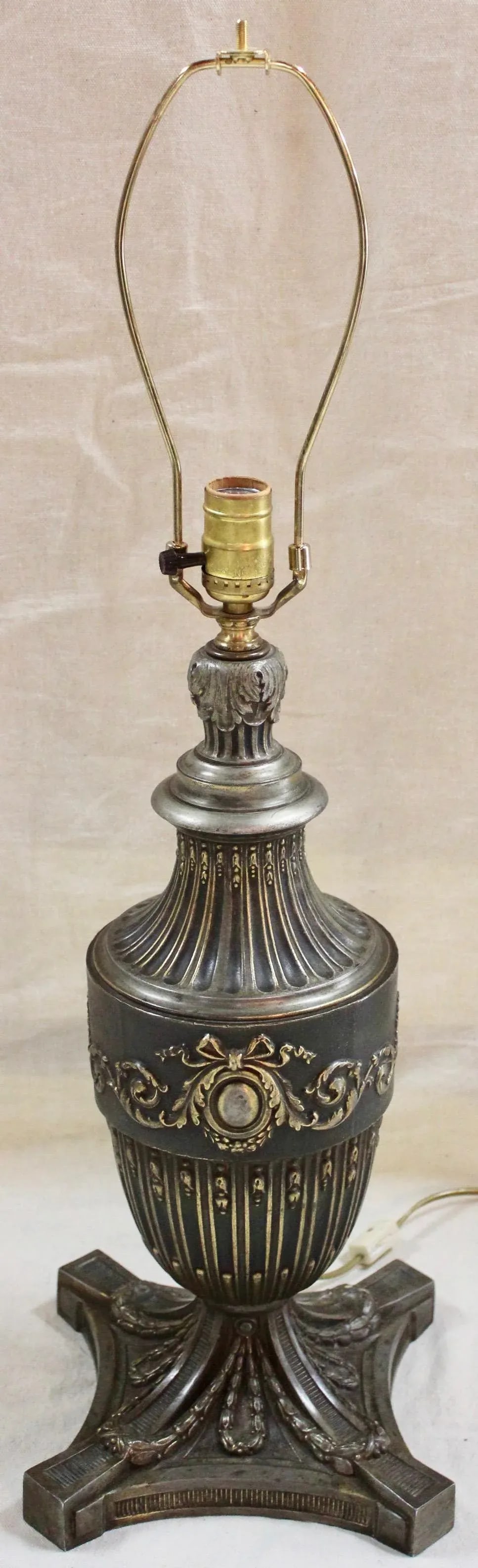19th Century Neoclassical Spelter "Kerosene" Lamp - 7