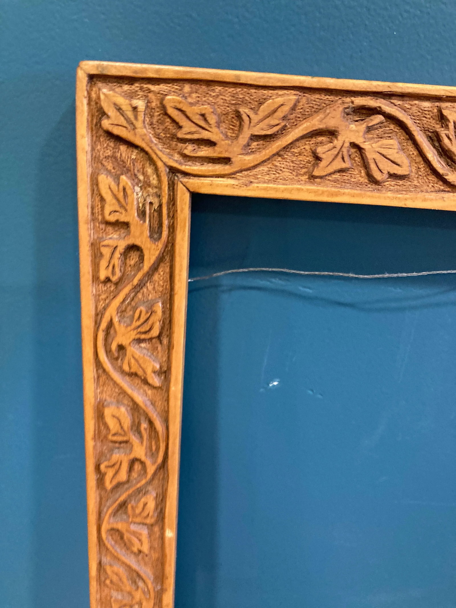 Early 1900's Hand Carved Wood Frame With Vines - 2