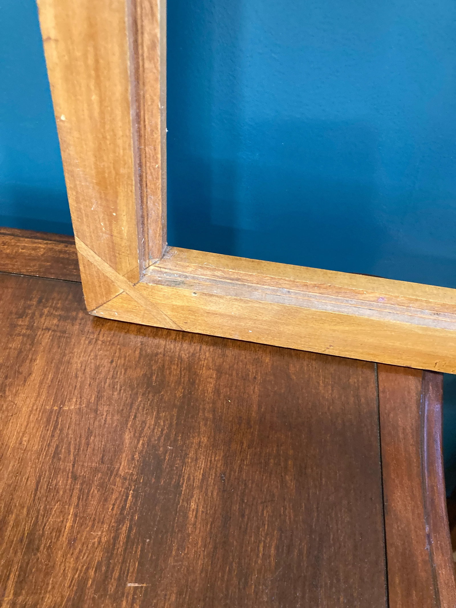 Early 1900's Hand Carved Wood Frame With Vines - 5