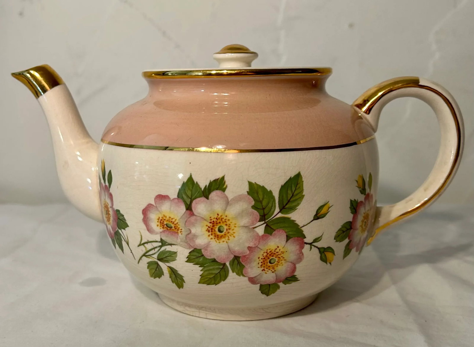 1950s Ellgreave Pink Floral Tea Pot With Gold Trim - 2