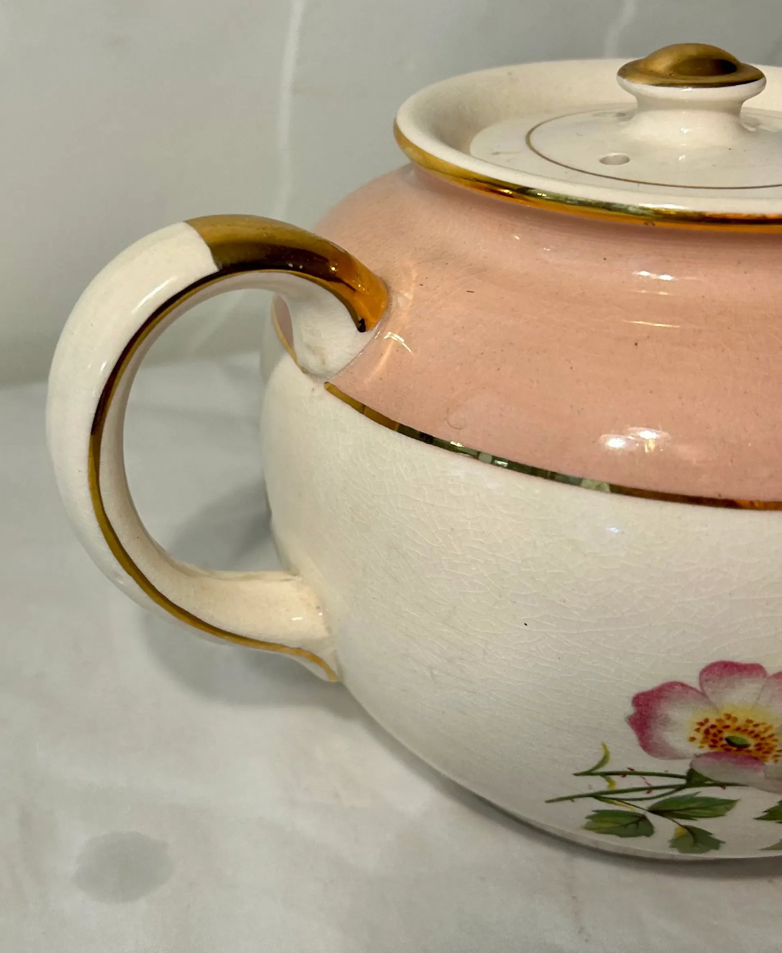 1950s Ellgreave Pink Floral Tea Pot With Gold Trim - 6