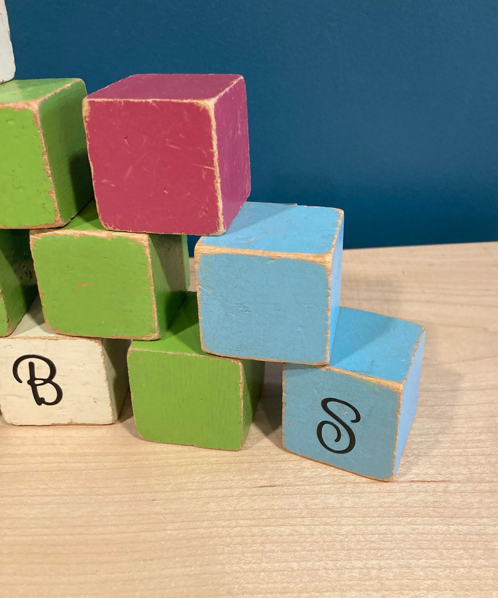 Vintage Painted Wooden Building Blocks- 16 Pieces - 4