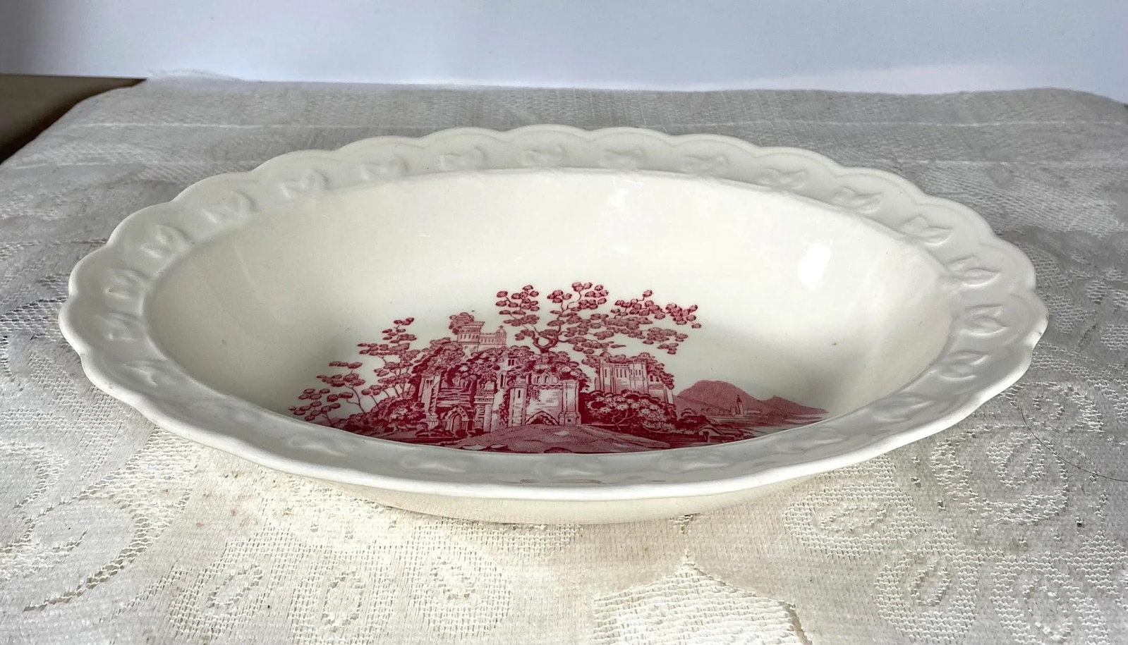 1970s Taylor, Smith Pink Castle Oval Vegetable Bowl - Dark Pink English Scenes, Garland Shape - 5