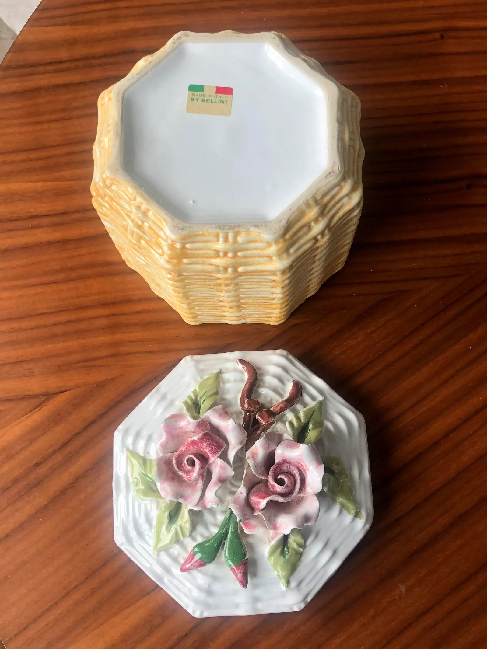 Mid-20th Century Italian Ceramic Flower Topped Box by Bellini - 8