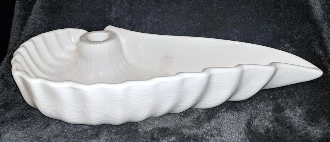 Retro U.S.A. Pottery Stamped White Dish Candle Holder Scalloped Teardrop Ceramic - 2