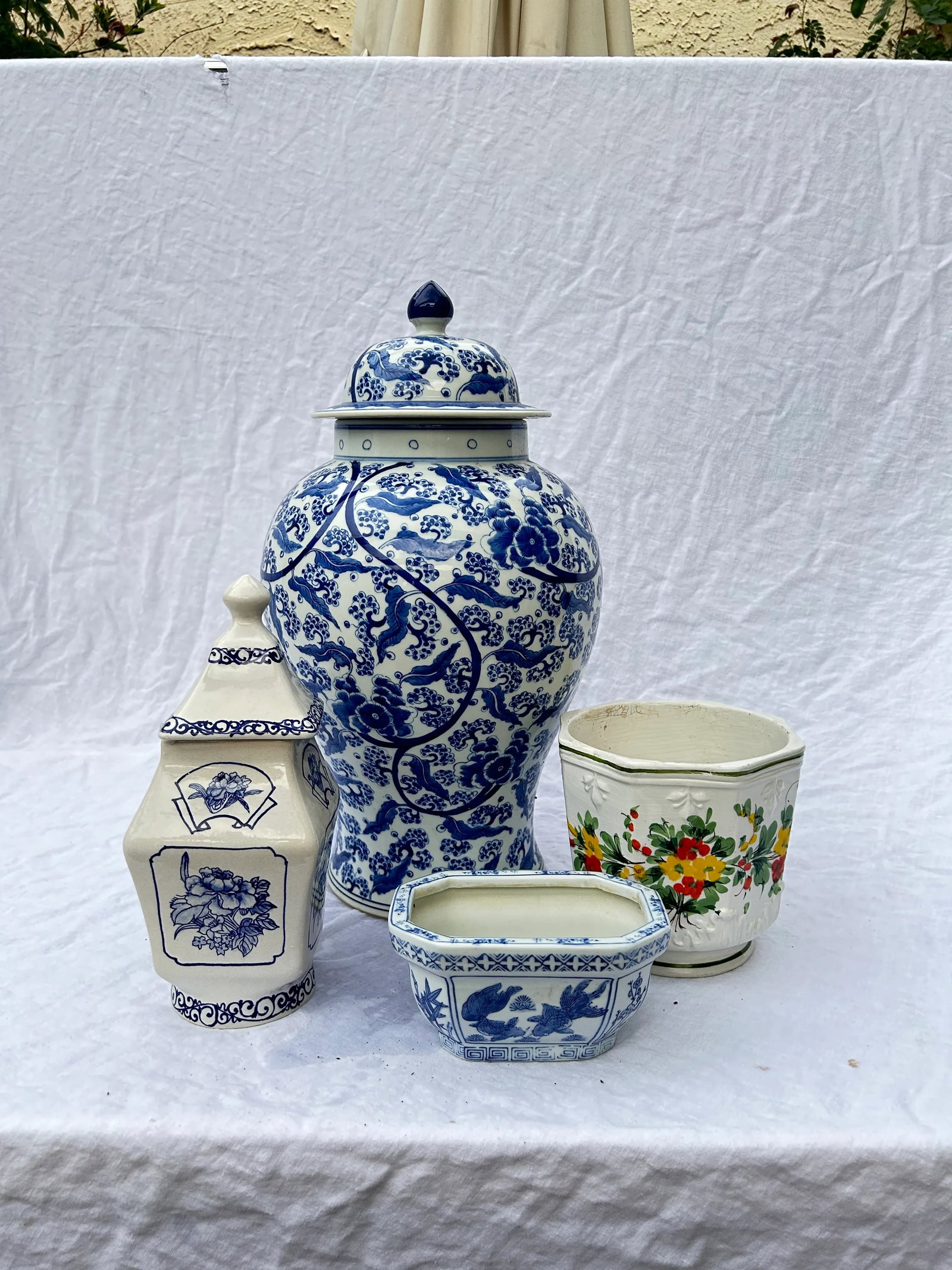 Late 20th Century Delft Style Blue and White Floral Lidded Vase - 12