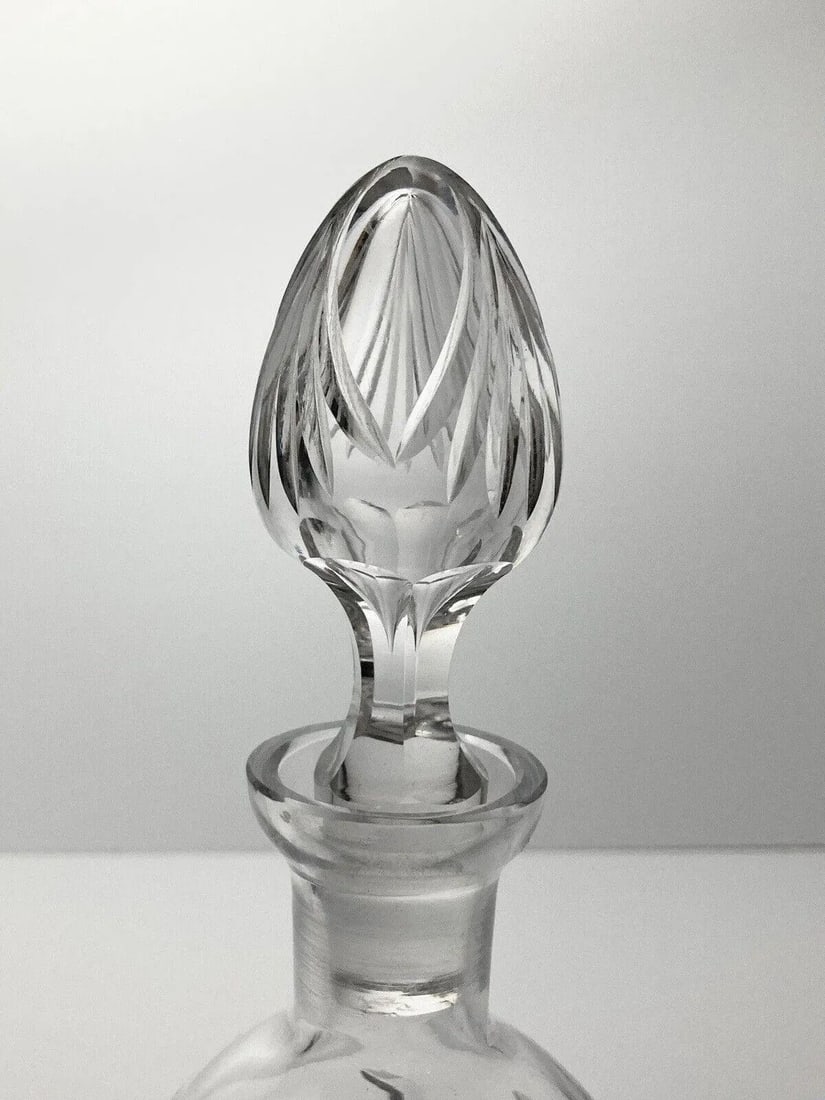 Vintage 1970s American Crystal Wine Decanter, Leaf Plant Cuts, Barware - 4