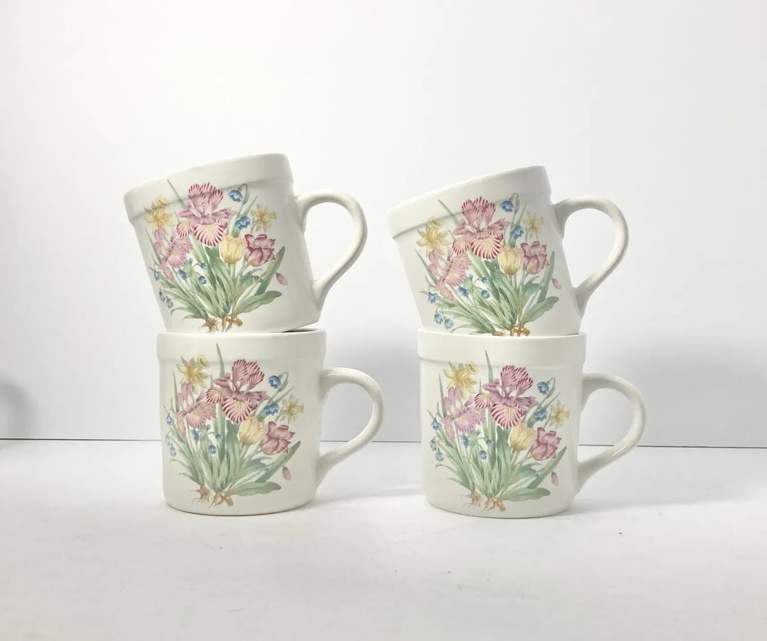 1980s 9-Piece Portmeirion-Style Botanical Floral Iris Ceramic Serving Dinnerware Set - 6