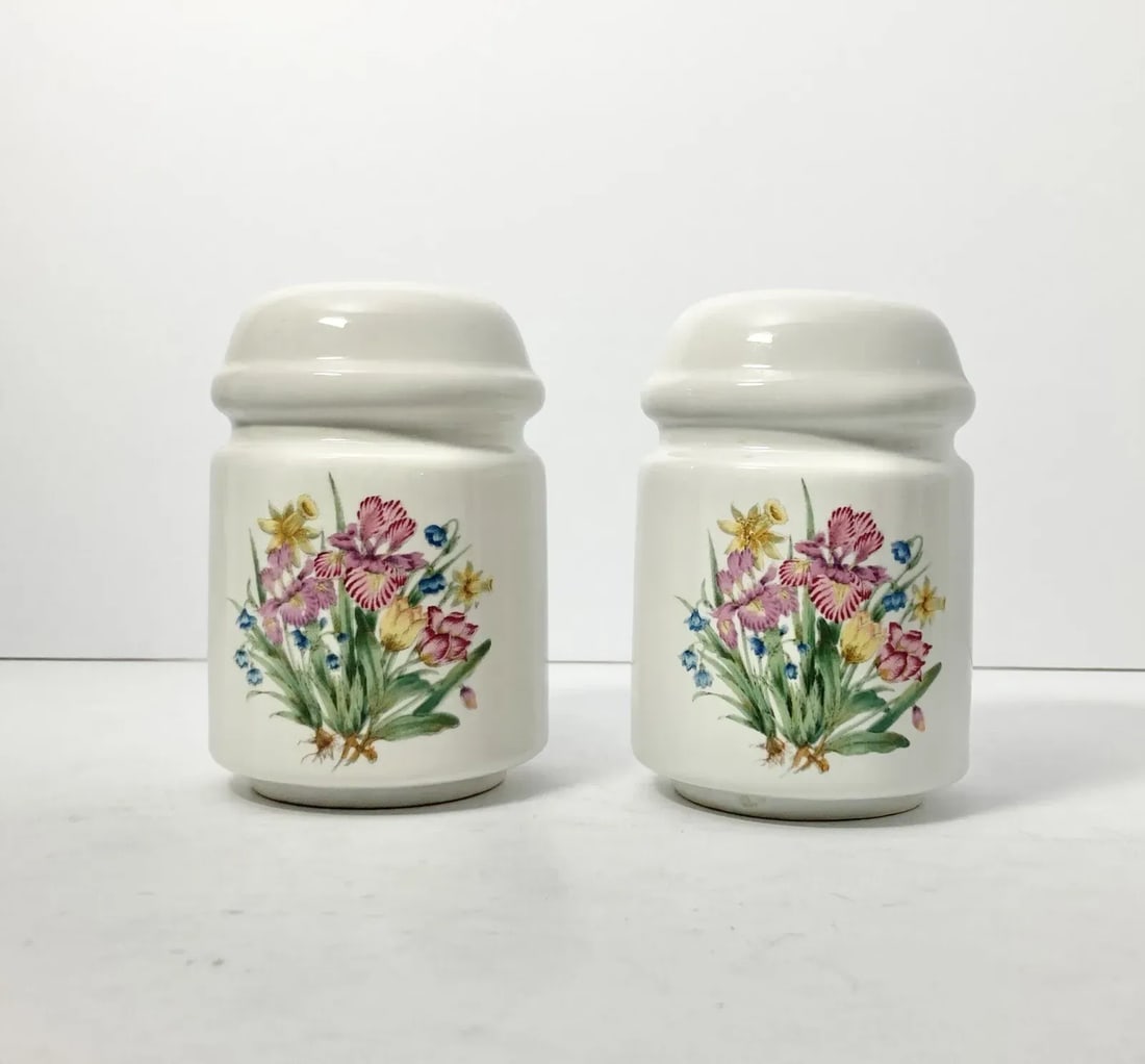 1980s 9-Piece Portmeirion-Style Botanical Floral Iris Ceramic Serving Dinnerware Set - 7