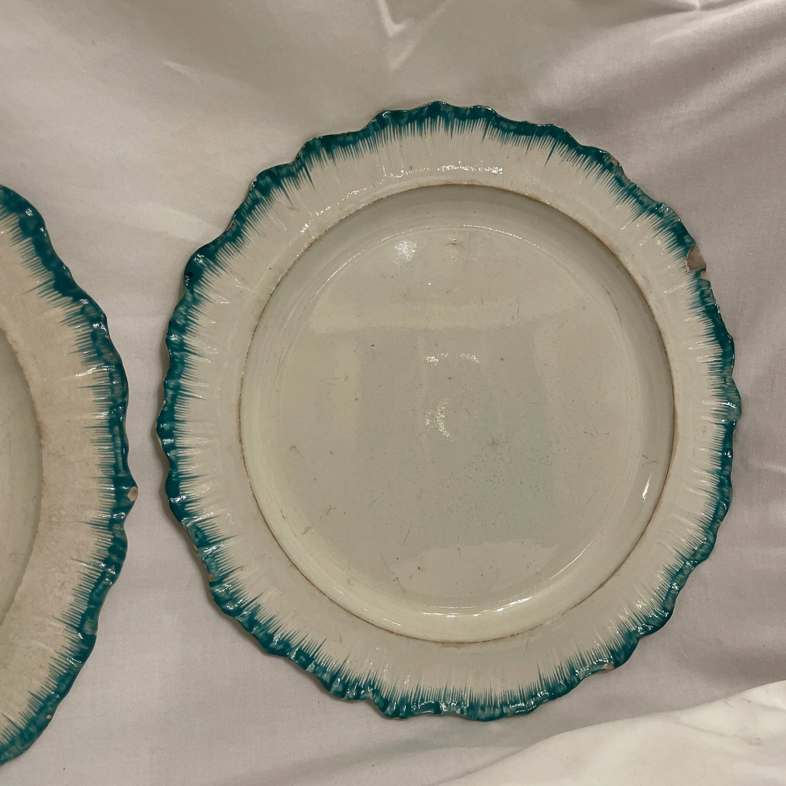 Pair 1780s Wedgwood Shell Edge Plates - 3