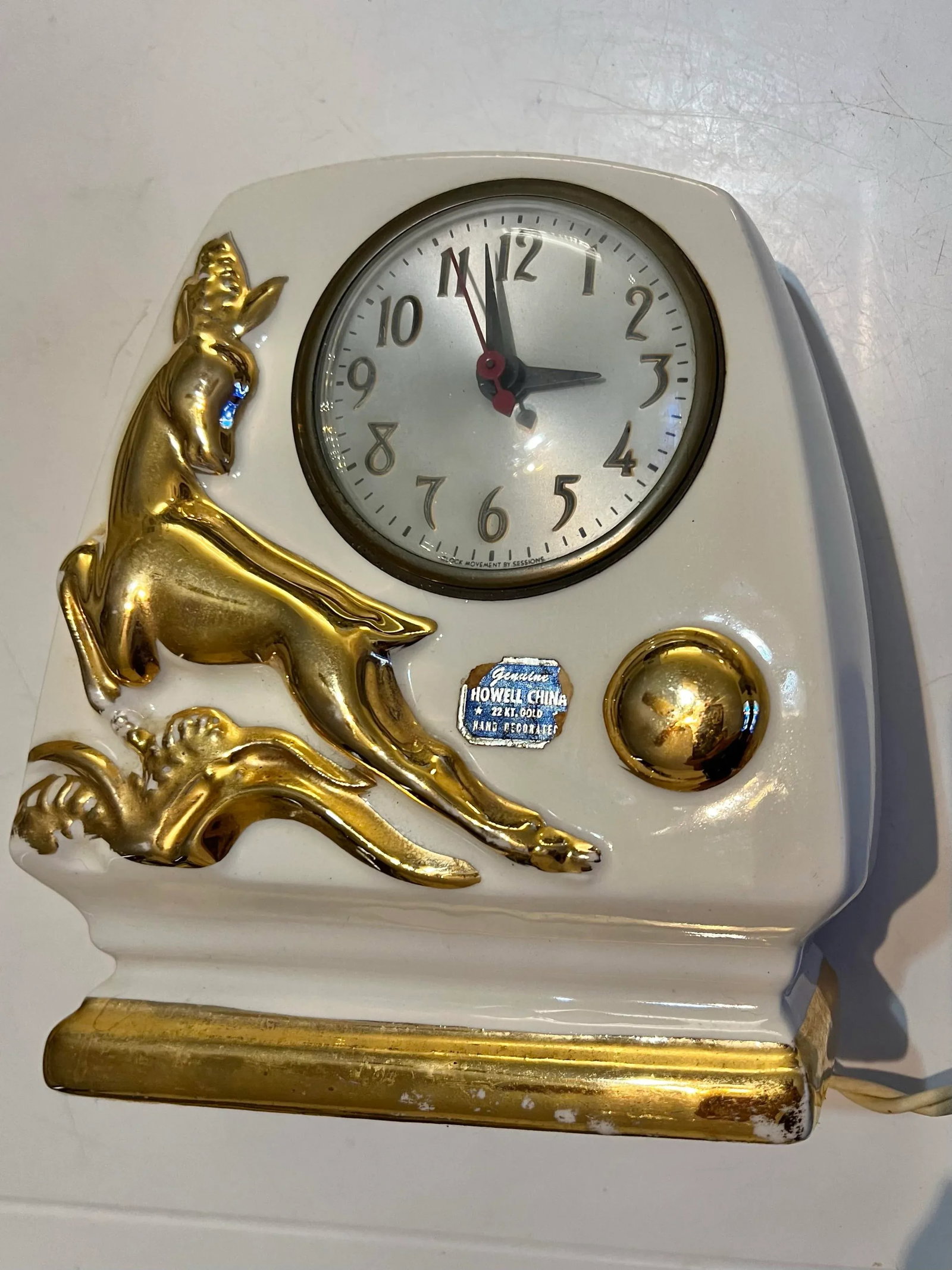 Vintage 1940 Deer Mantle Clock Genuine Howell Co. China 22 Kt. Gold - 4