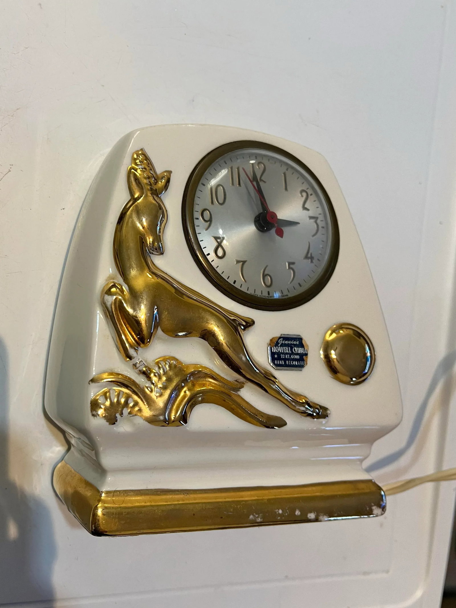 Vintage 1940 Deer Mantle Clock Genuine Howell Co. China 22 Kt. Gold - 5