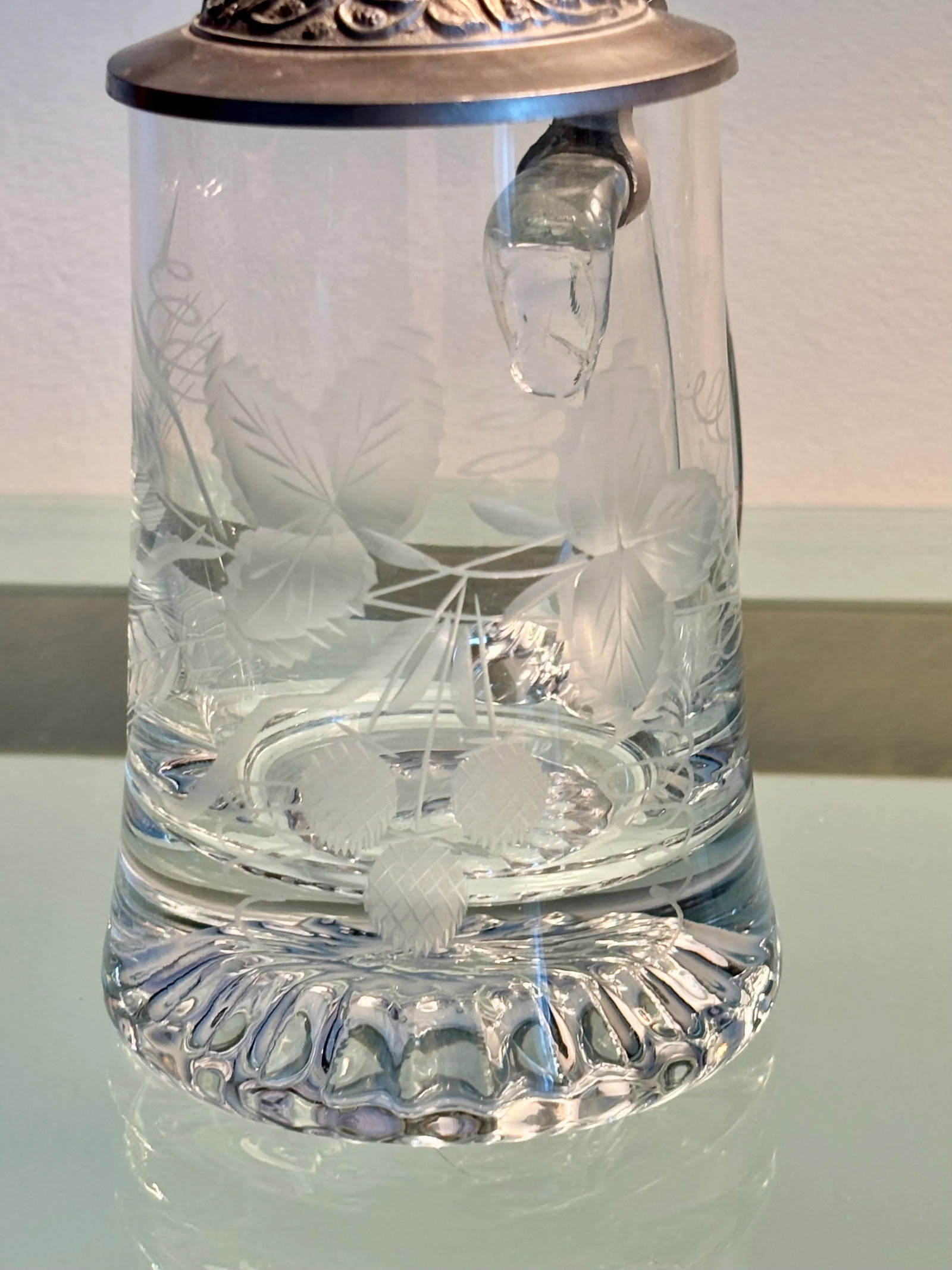 Vintage German Etched Glass Beer Tankard With Design Relief Metal Lid - 9