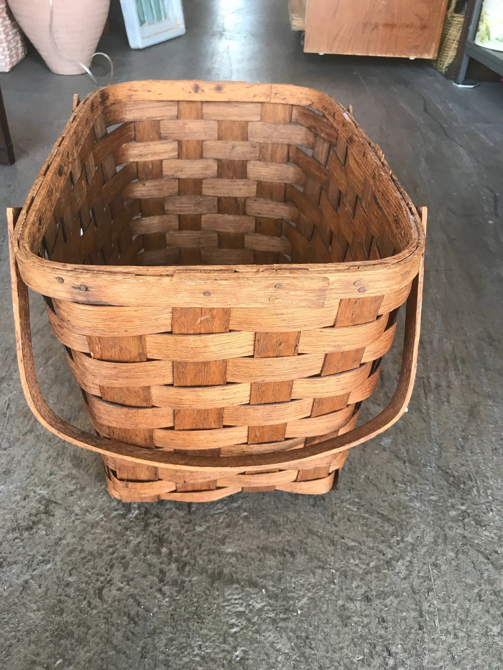 1970s Large Bentwood Oak Basket Picnic Basket With Eagle - 5
