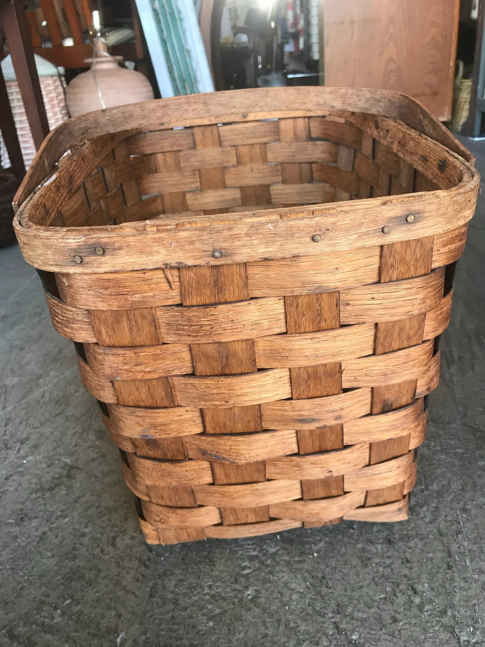 1970s Large Bentwood Oak Basket Picnic Basket With Eagle - 6