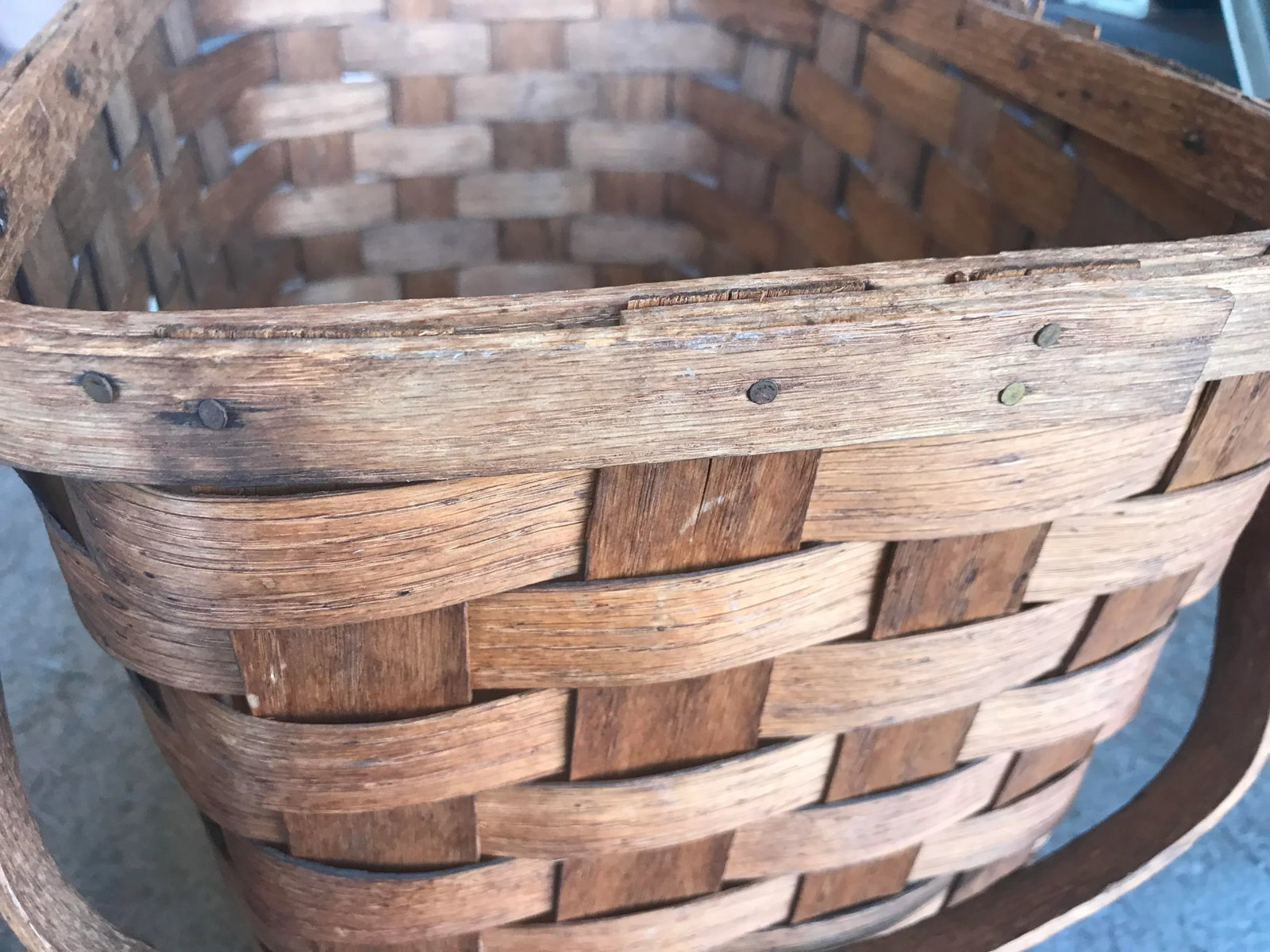 1970s Large Bentwood Oak Basket Picnic Basket With Eagle - 9