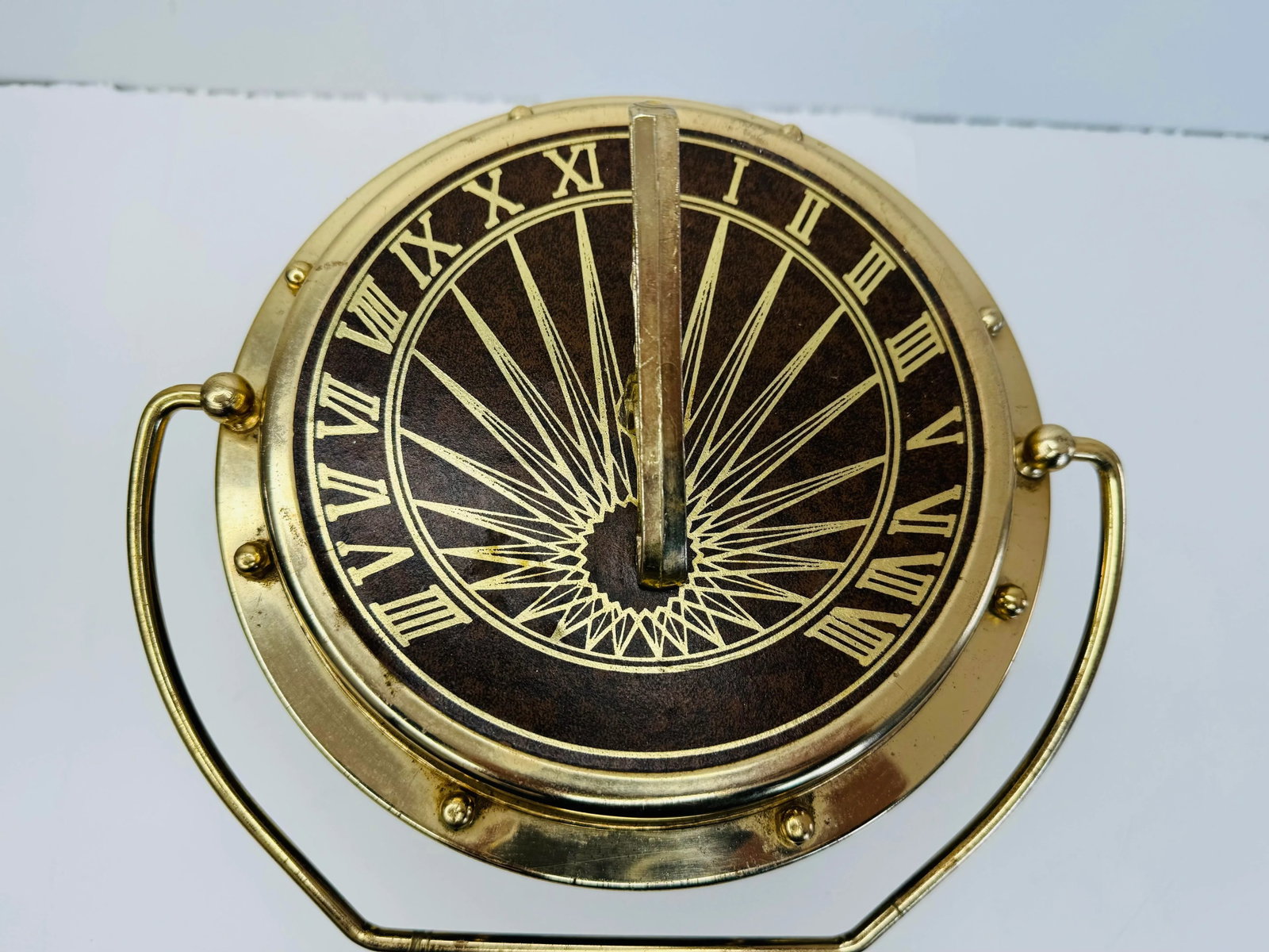 Vintage 1960s Metal Sun Dial Style Handled Ice Bucket - 4