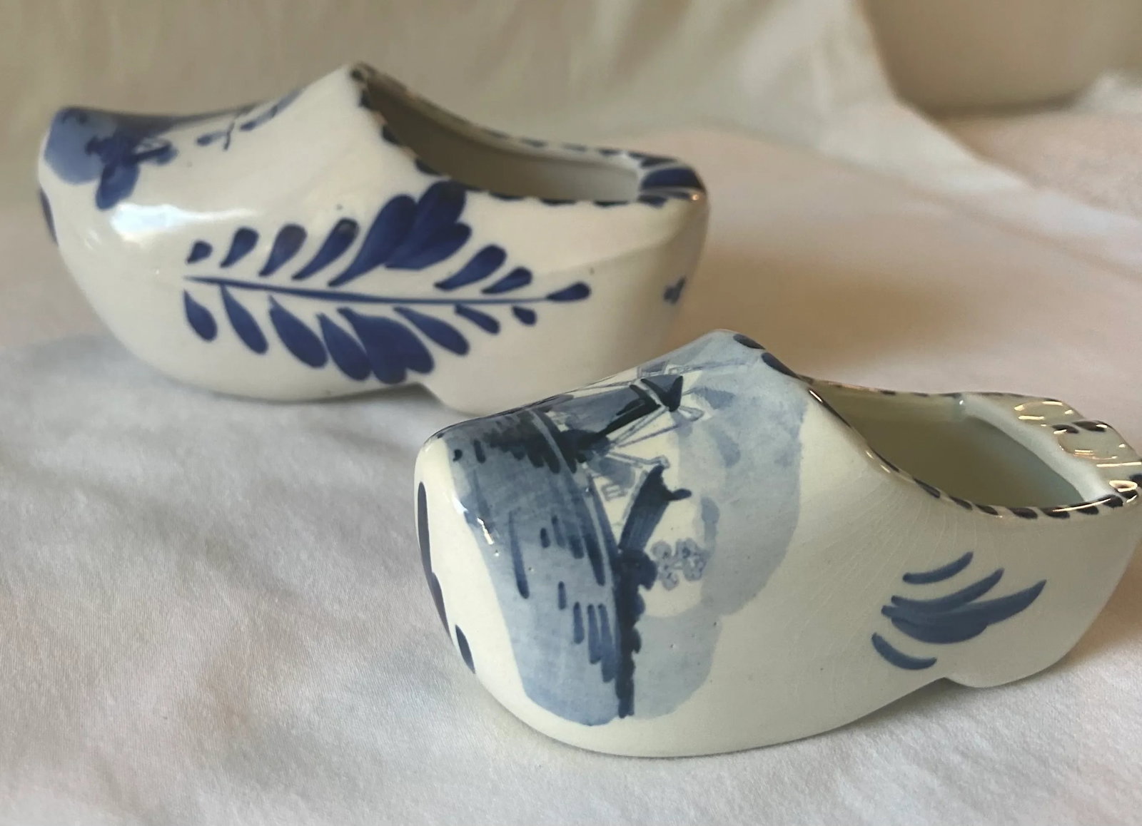 Mid 20th Century Delft Hand Painted Blue and White Ceramic Mini Clogs, Set of Two - 4