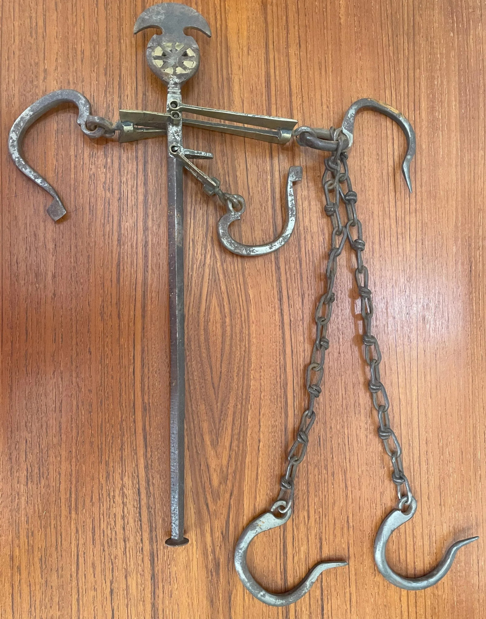 Antique Greek Decorative Butcher's Steelyard Weighing Instrument - 2