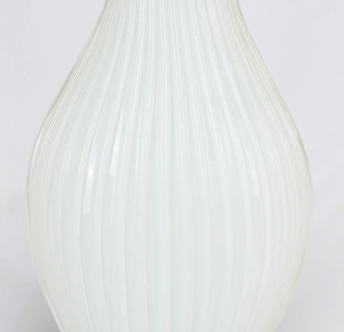 Murano Ribbed Gourd-Form White Opaline Glass Table Lamp - 6