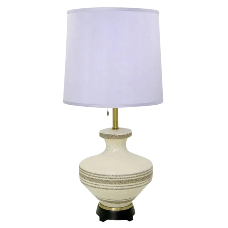 Lightolier Hand Thrown Stippled Glaze and Striped Pottery Table Lamp: Hand thrown pottery table lamp attributed to Lightolier, with oriental urn shaped ceramic body glazed in speckled cream with taupe banding stripes. Three socket cluster which was a configuration most