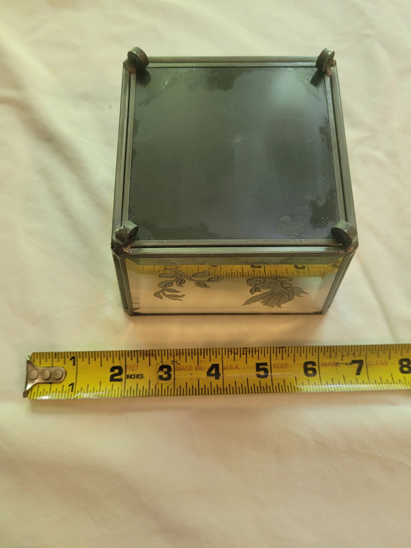 Mid 20th Century Vintage Mirrored Box With Etched Japanese Goldfish Design - 2