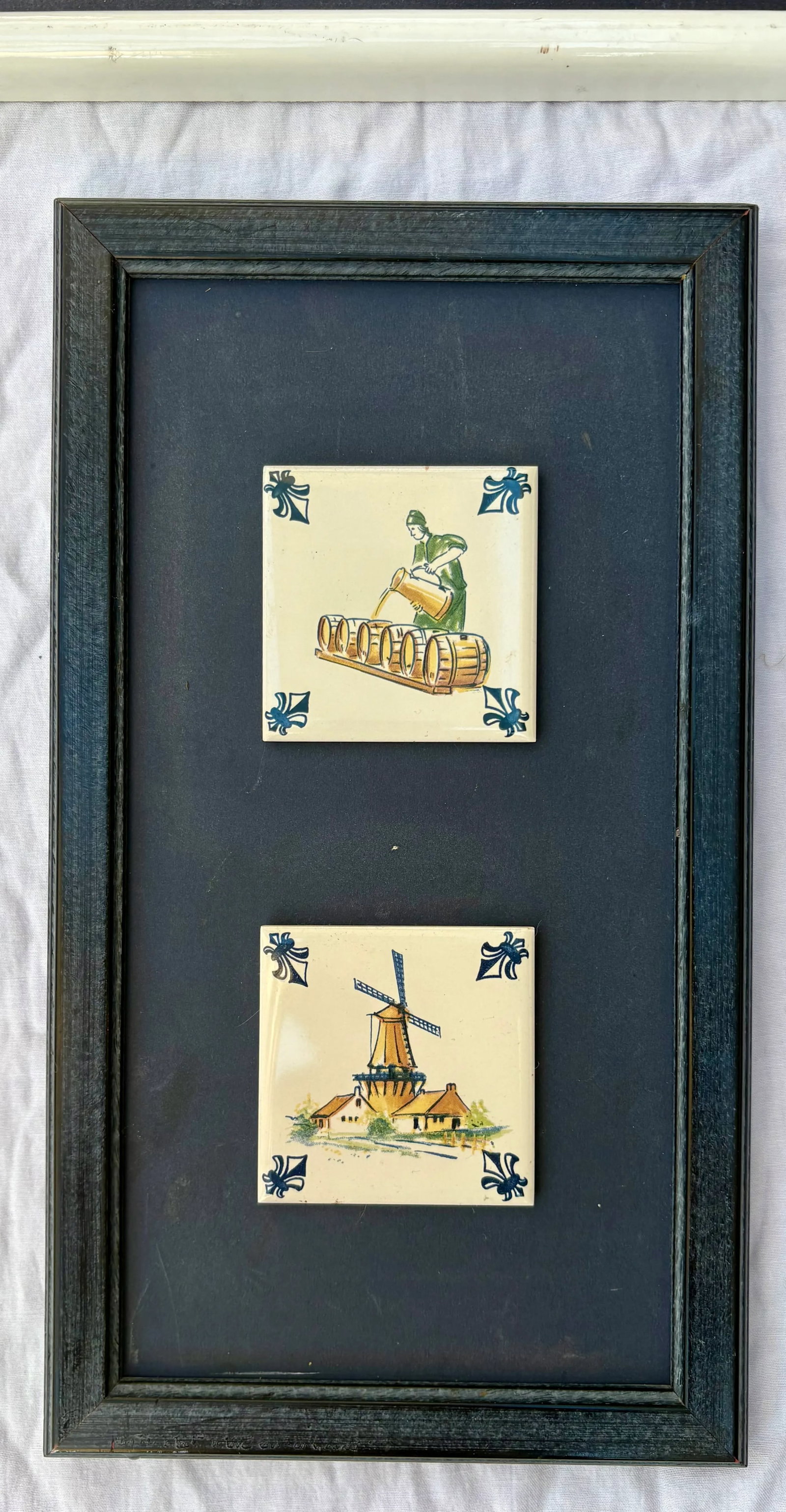 Late 20th Century Regina Delft Polychrome Framed Tile Coasters, Set of 2 Hangings - 10