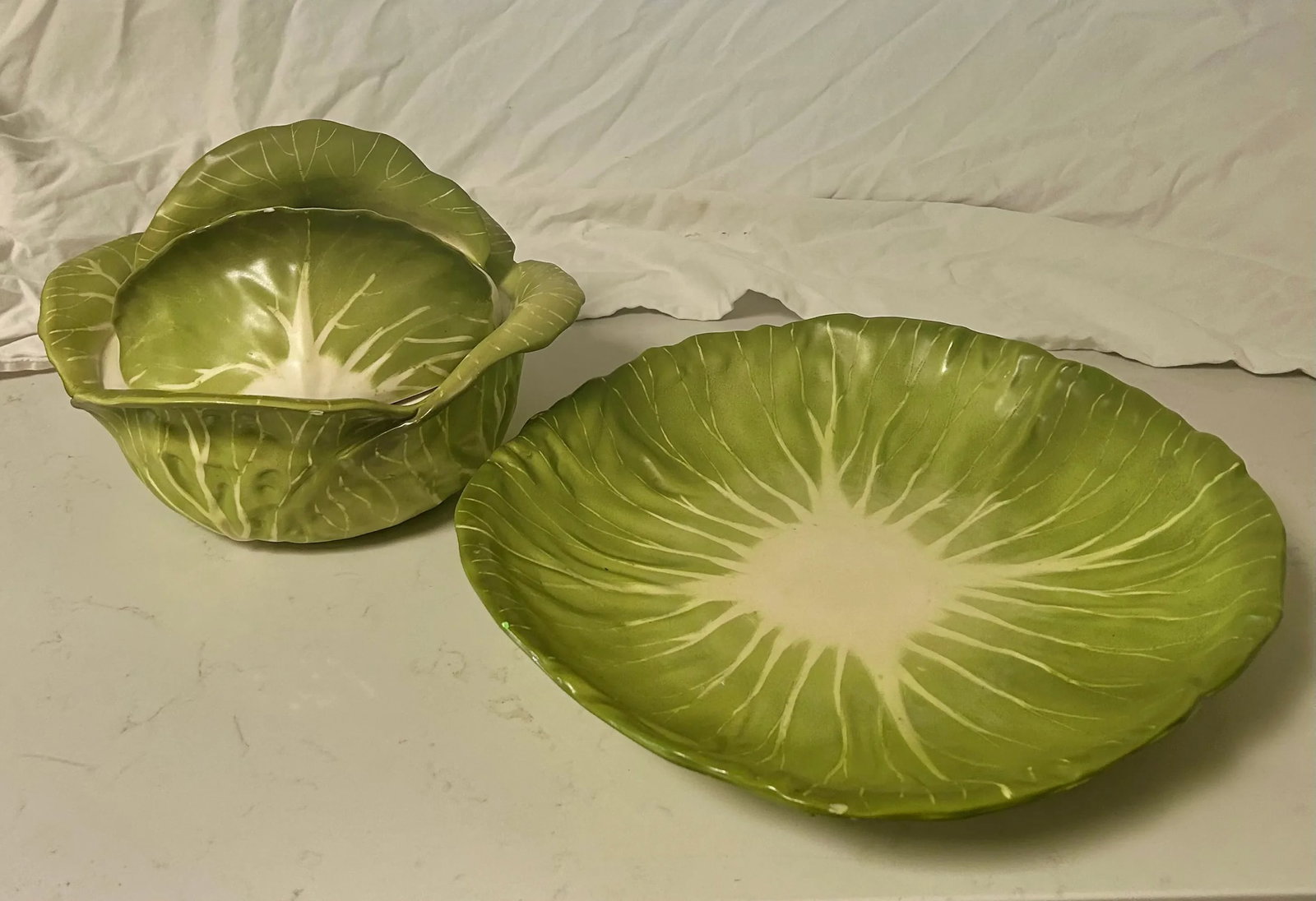 1960's Majolica Trompe-l'Oeil Cabbage Tureen and Underplate- 2 Pieces - 5