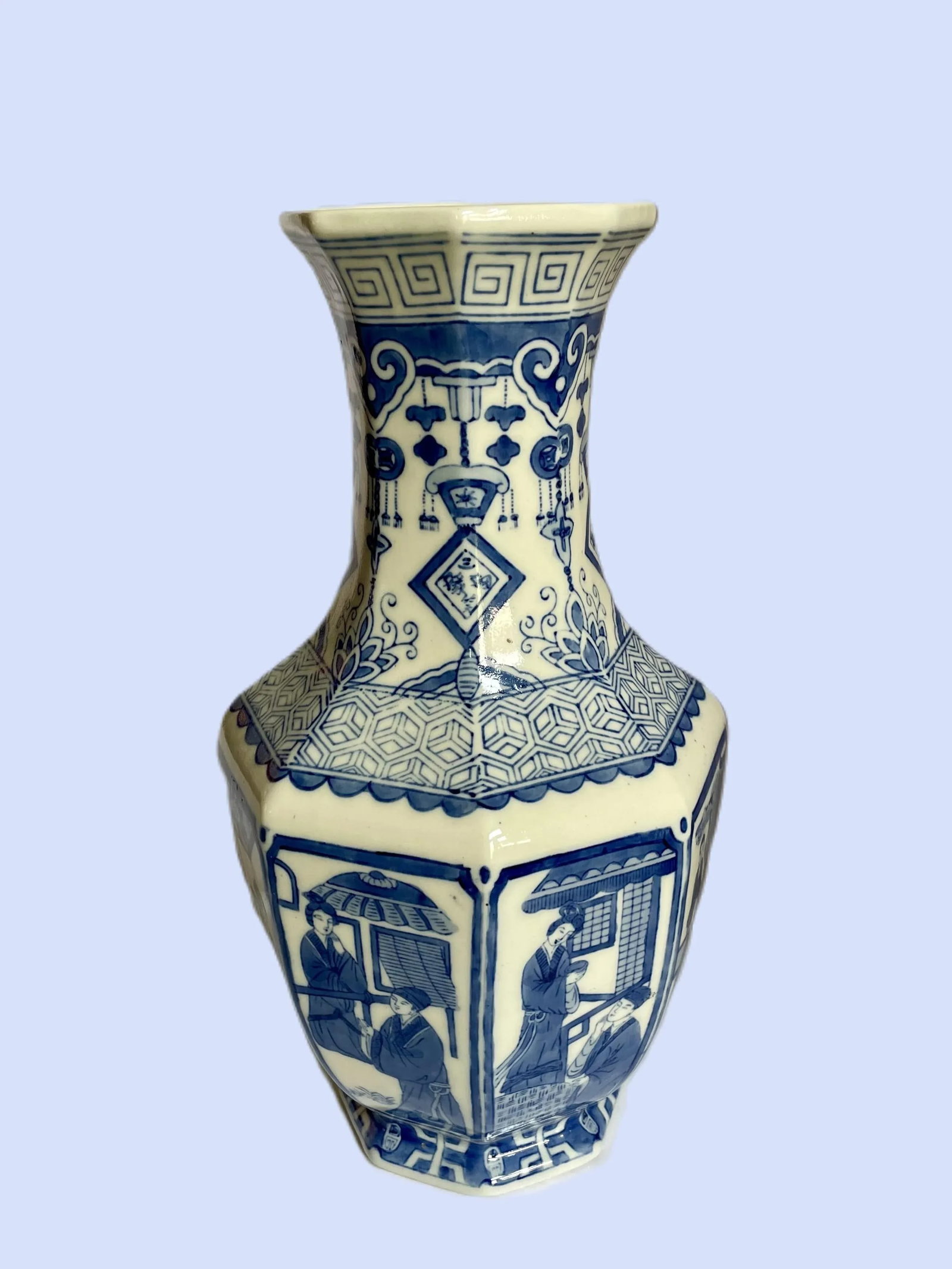 Vintage Chinese Blue and White Urn - 4
