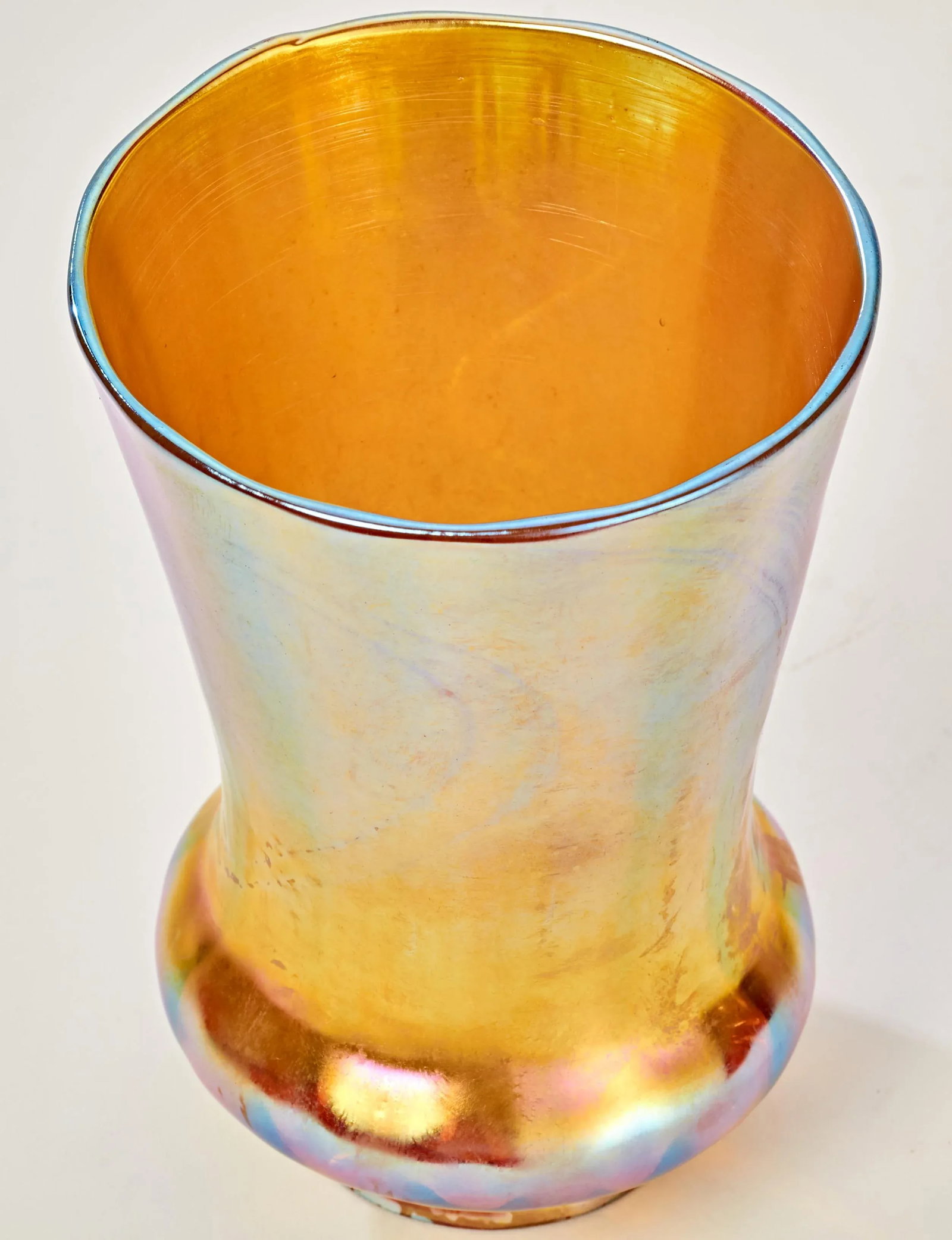 Mid 20th Century Tiffany Style Chalice/Horn Art Glass Lamp Shade - 3
