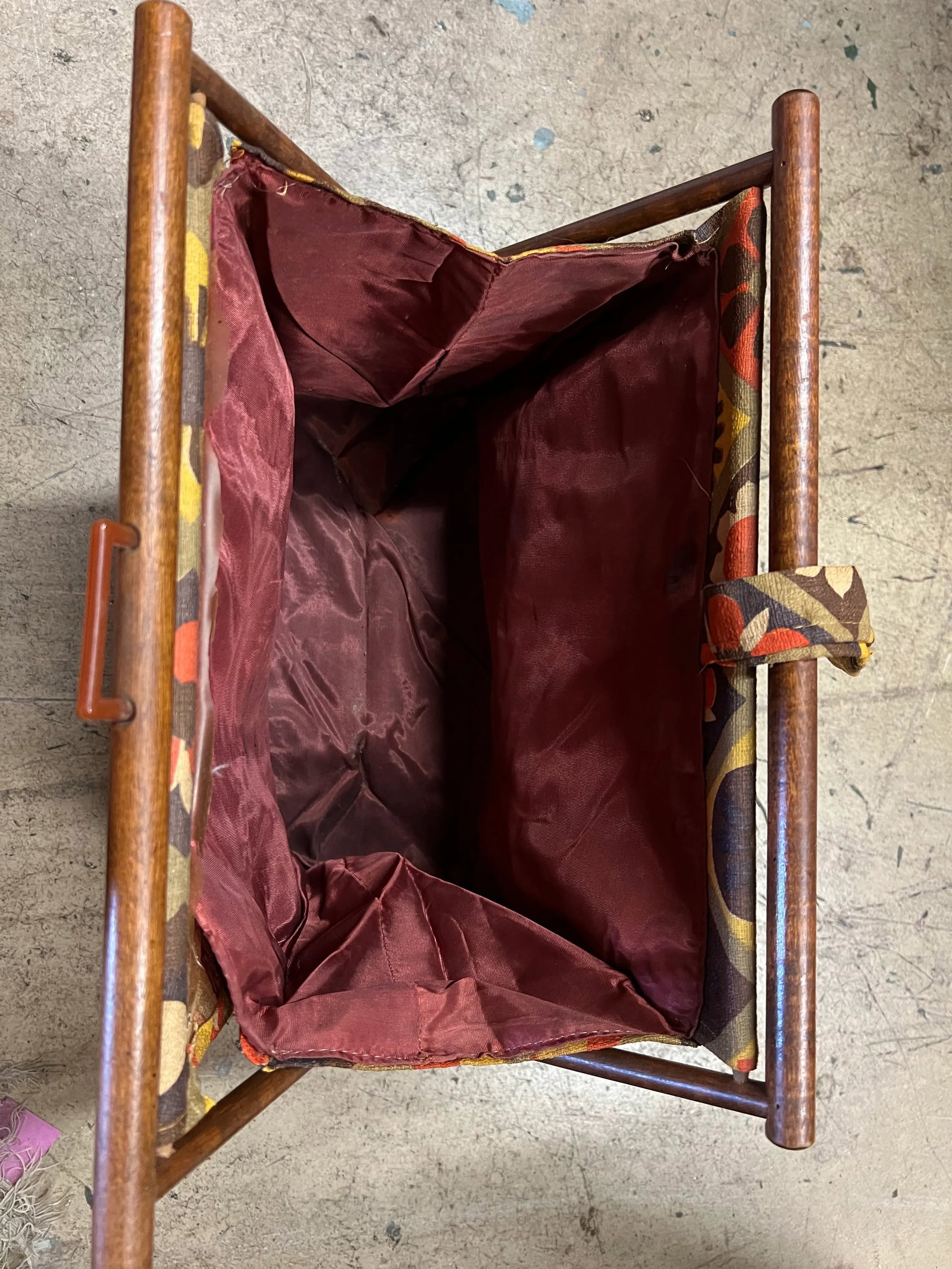 Mid 20th Century Mid Century Fabric Knitting or Magazine Foldable Holder - 5