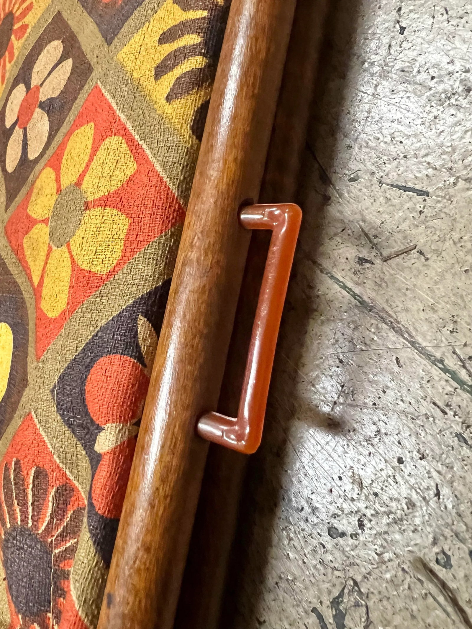 Mid 20th Century Mid Century Fabric Knitting or Magazine Foldable Holder - 7