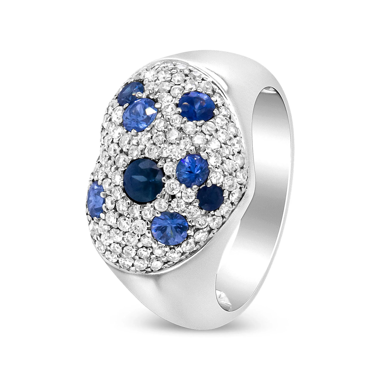 18K White Gold Blue Sapphire and 5/8 Cttw Diamond Cluster Heart Shaped Ring (F-G Color, VS1-VS2 Clar - 4