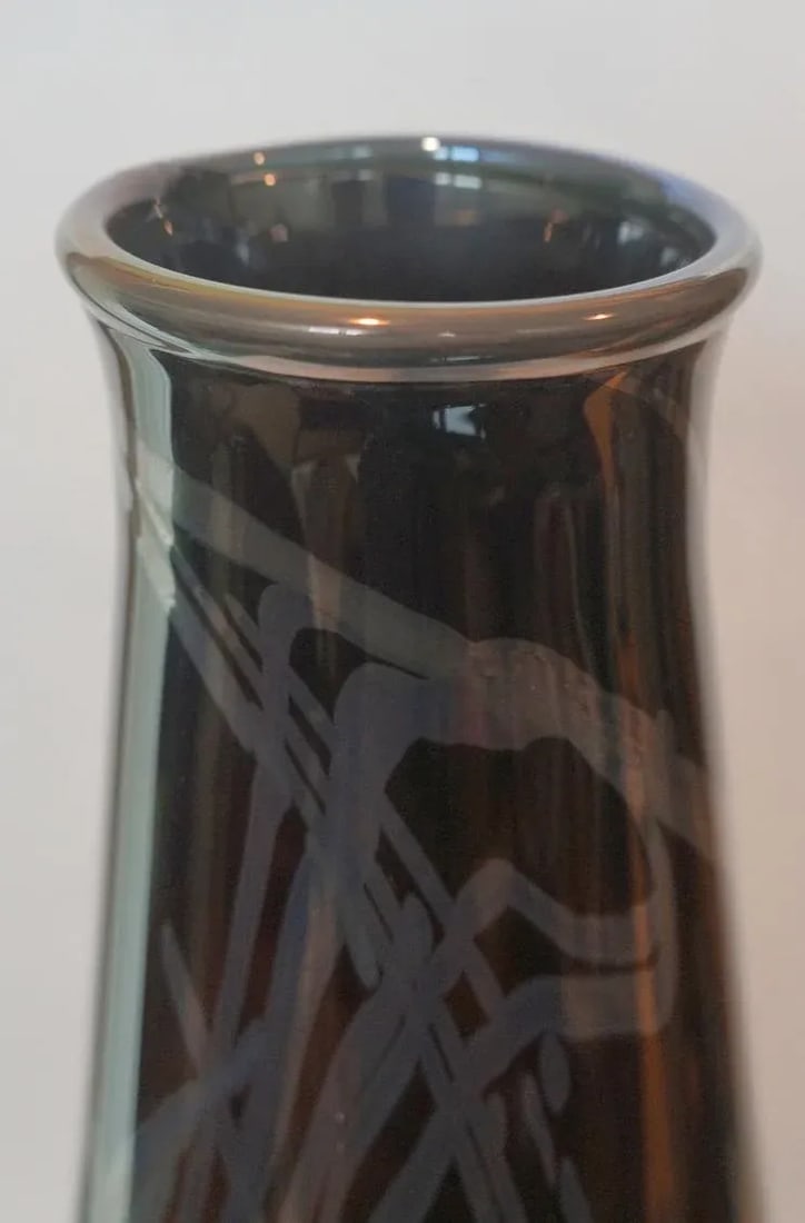 Vintage 1992 Smokey Black Art Glass Vase Signed - 6