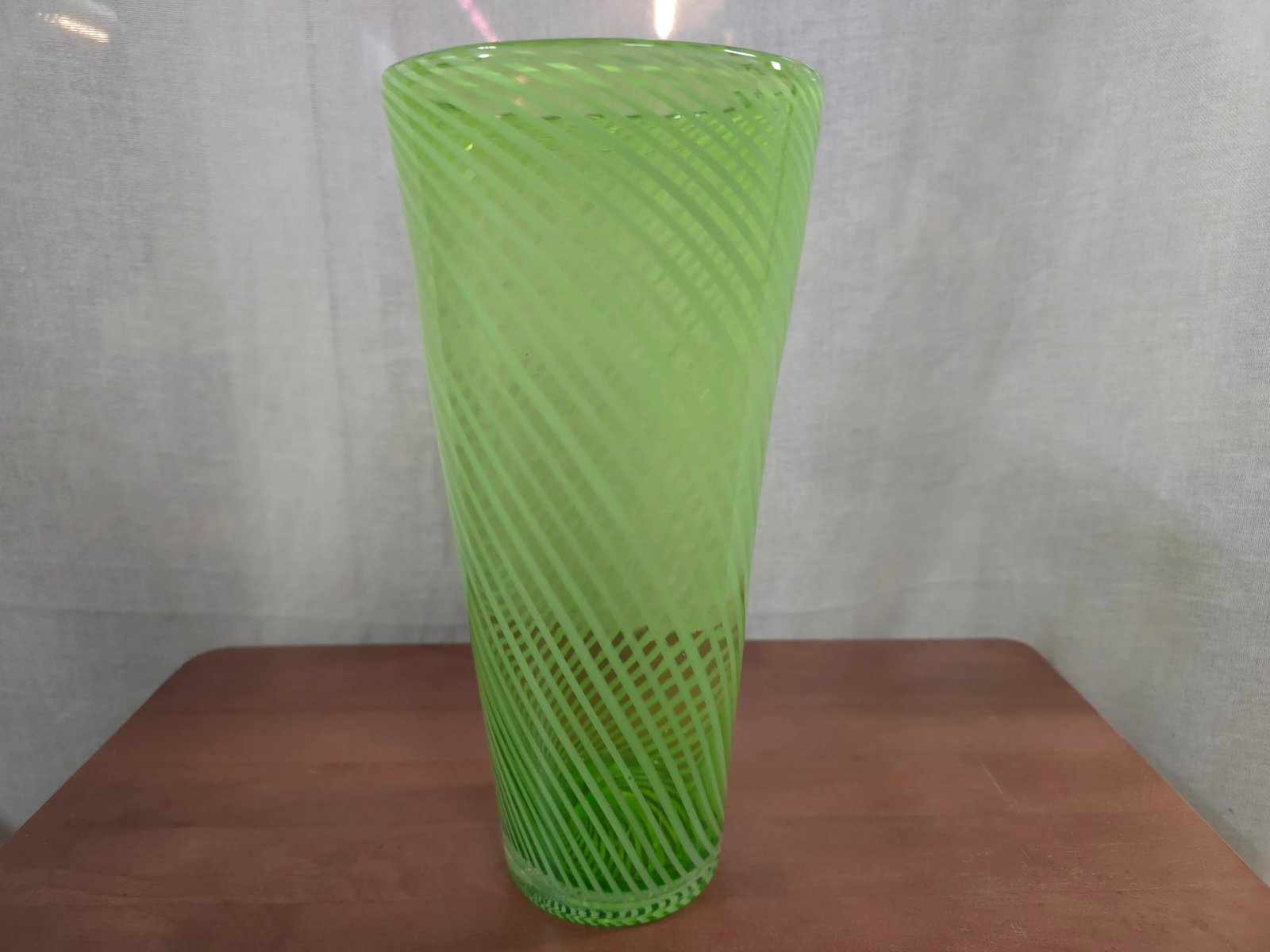 Late 20th Century Swirl Pattern Art Glass Vase - 2