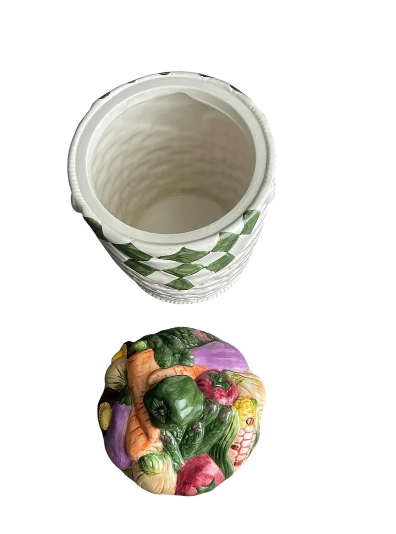 1980s Kung Shing 3D Fruit Vegetables Basket Weave Canister - 2