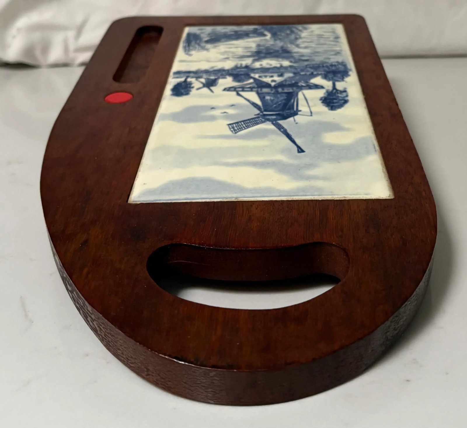 Vintage Delft Tile and Wood Cheeseboard - 7